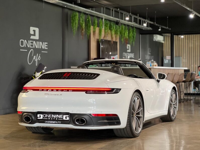 
								2020 Porsche 911 Carrera S Cabriolet full									