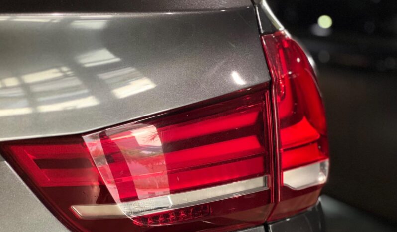 
								2018 BMW X5 xDrive50i Exterior Design Pure Experience full									