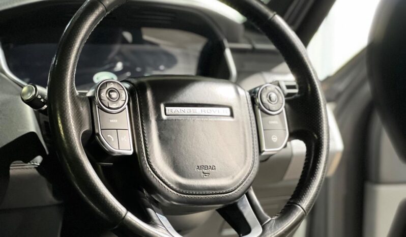 
								2017 Land Rover Range Rover Sport SVR full									