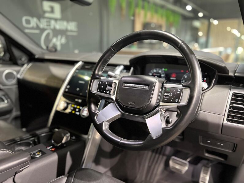 
								2021 Land Rover Discovery P360 R-Dynamic HSE full									