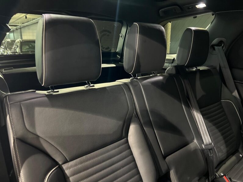 
								2021 Land Rover Discovery P360 R-Dynamic HSE full									