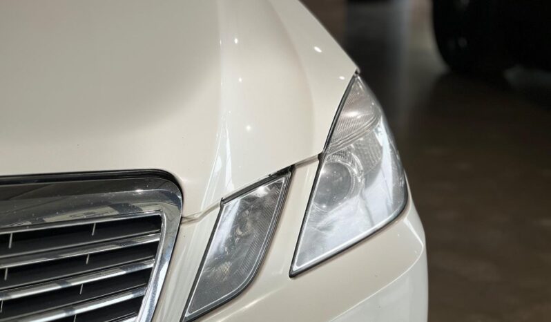 
								2010 Mercedes-Benz E-Class E300 Avantgarde full									