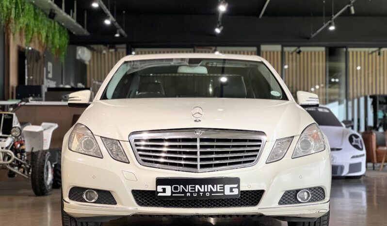 
								2010 Mercedes-Benz E-Class E300 Avantgarde full									