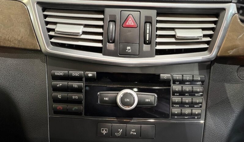 
								2010 Mercedes-Benz E-Class E300 Avantgarde full									