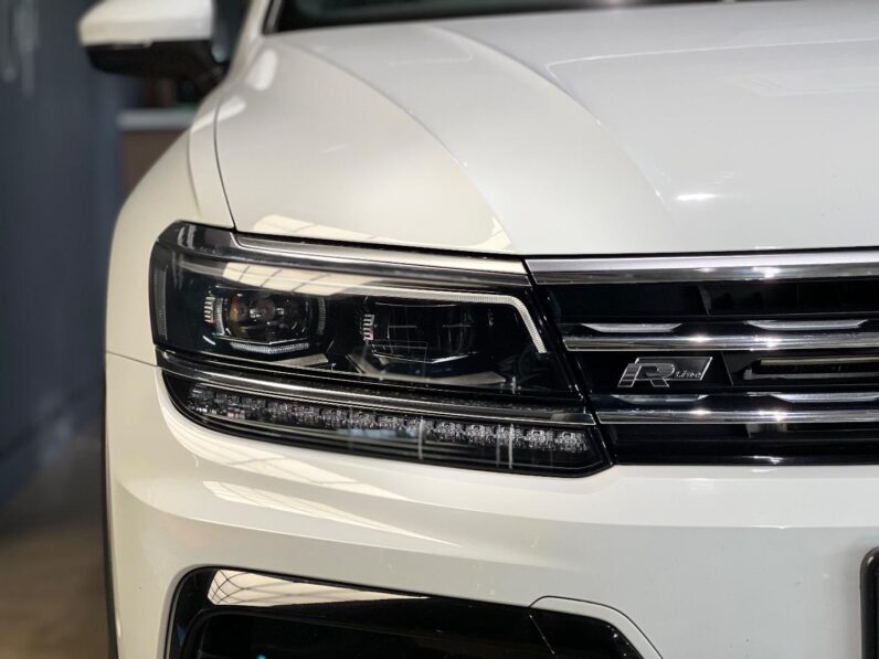 
								2018 Volkswagen Tiguan 2.0TSI 4Motion Highline R-Line full									