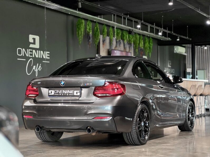 
								2019 BMW 2 Series M240i Coupe Sports-Auto full									