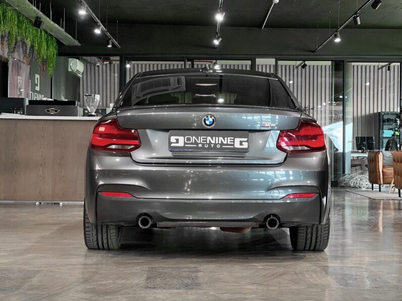 
								2019 BMW 2 Series M240i Coupe Sports-Auto full									