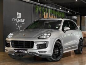 2016 Porsche Cayenne GTS