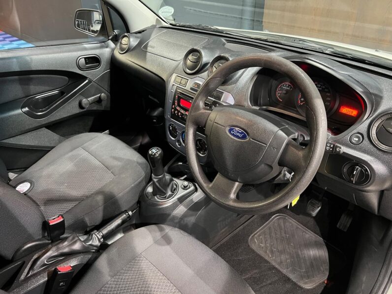 
								2014 Ford Figo 1.4 Ambiente full									