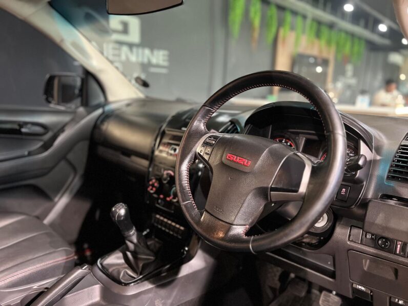 
								2017 Isuzu KB 250D-Teq Double Cab X-Rider full									