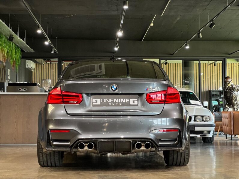 
								2018 BMW M3 Standard Edition full									