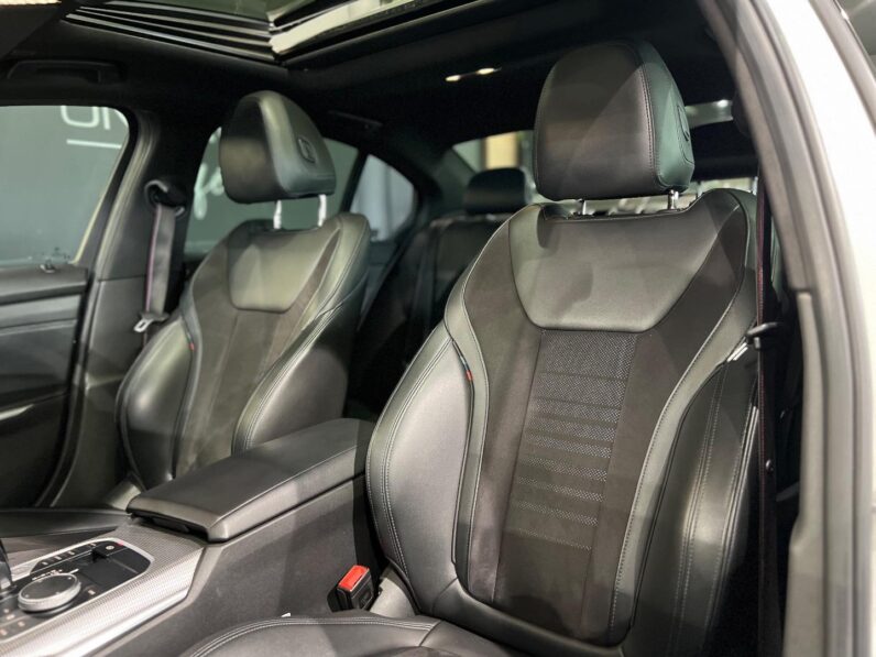 
								2022 BMW 3 Series 320d Mzansi Edition full									