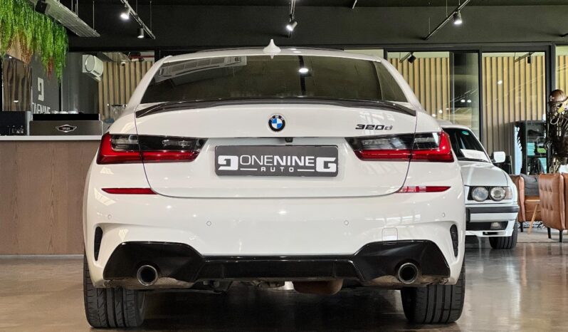 
								2022 BMW 3 Series 320d Mzansi Edition full									