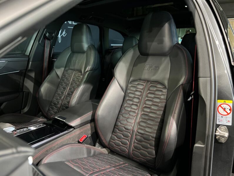 
								2021 Audi RS6 Quattro full									