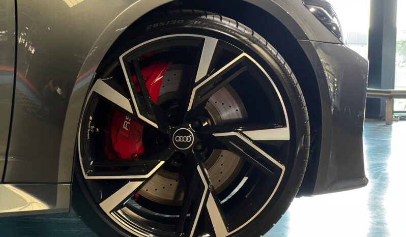 
								2021 Audi RS6 Quattro full									