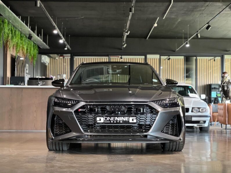 
								2021 Audi RS6 Quattro full									