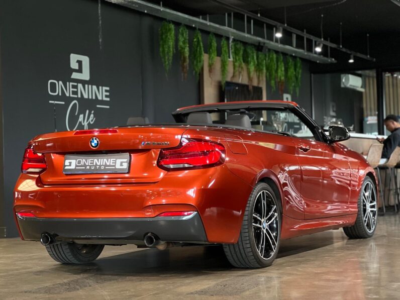 
								2018 BMW 2 Series M240i Convertible Sports-Auto full									