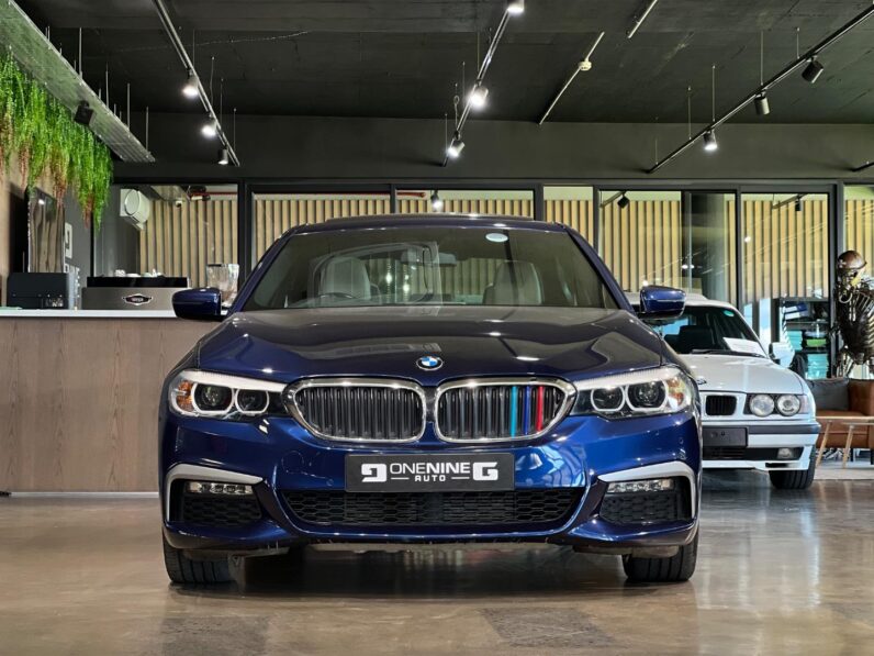 
								2017 BMW 5 Series 520d M Sport full									