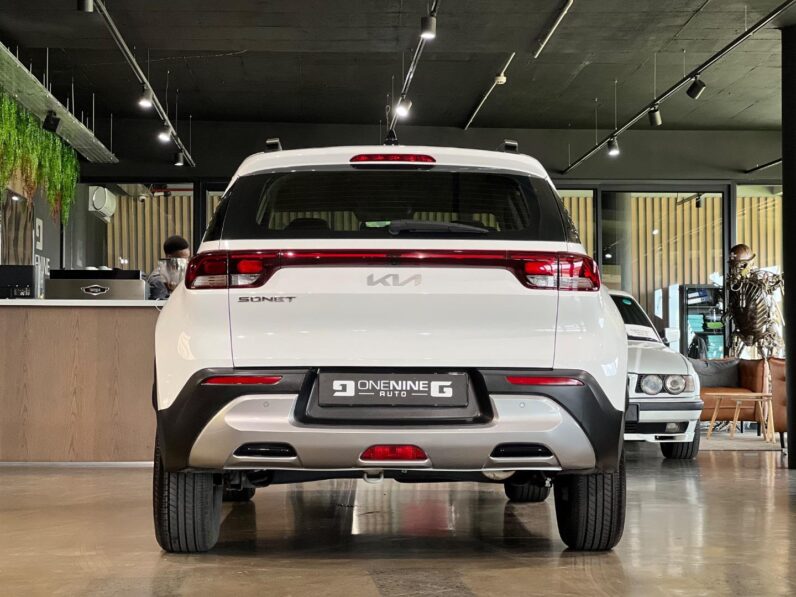 
								2021 Kia Sonet 1.5 EX full									