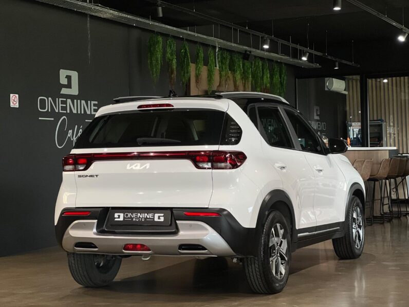 
								2021 Kia Sonet 1.5 EX full									