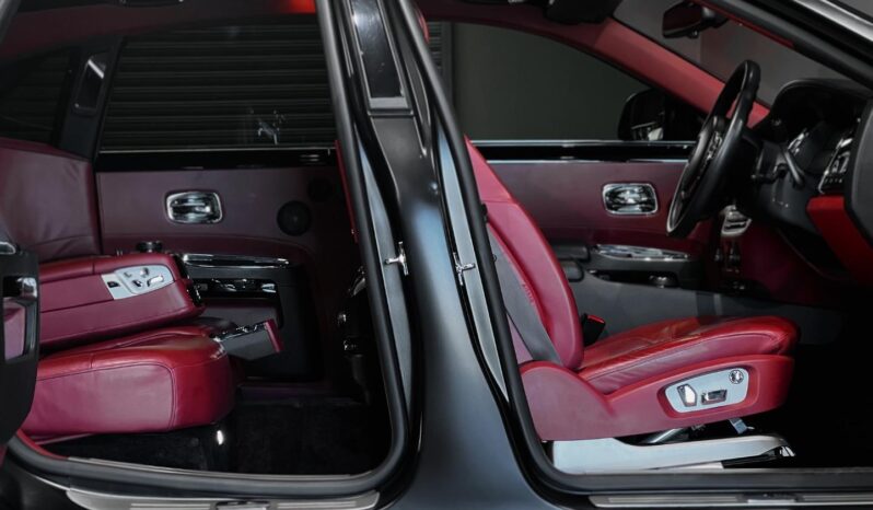 
								2016 Rolls-Royce Ghost 6.6L full									