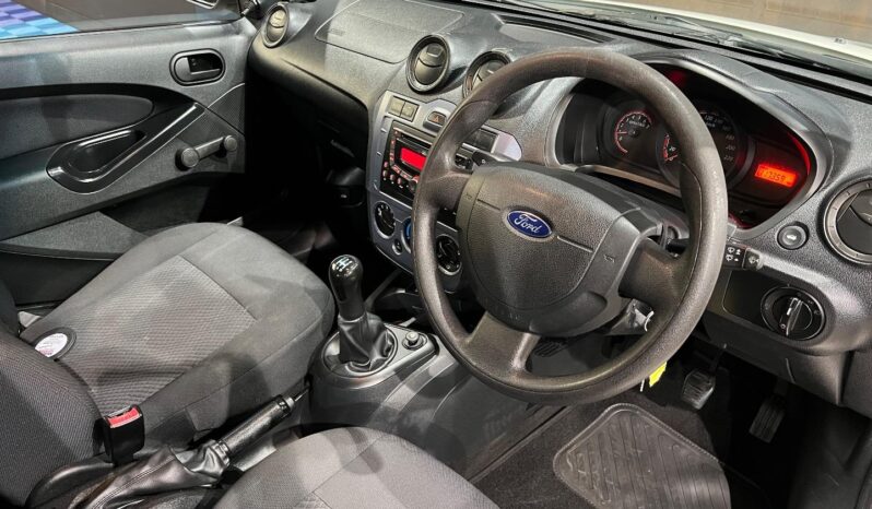 
								2014 Ford Figo 1.4 Ambiente full									