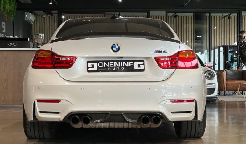 
								2016 BMW M4 Coupe Auto full									