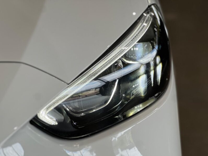 
								2023 Mercedes-Benz C-Class C200 AMG Line full									