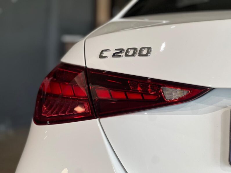 
								2023 Mercedes-Benz C-Class C200 AMG Line full									