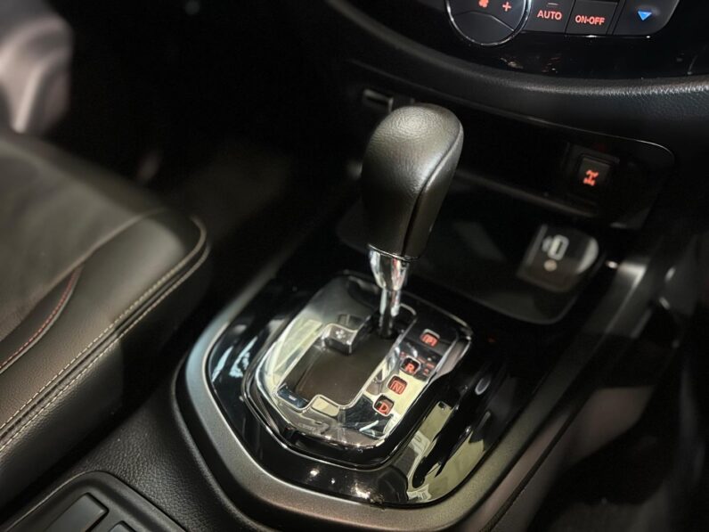 
								2025 Nissan Navara 2.5DDTi Double Cab PRO-2X full									