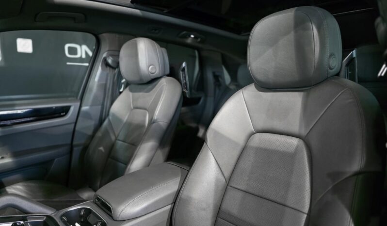 
								2018 Porsche Cayenne S full									