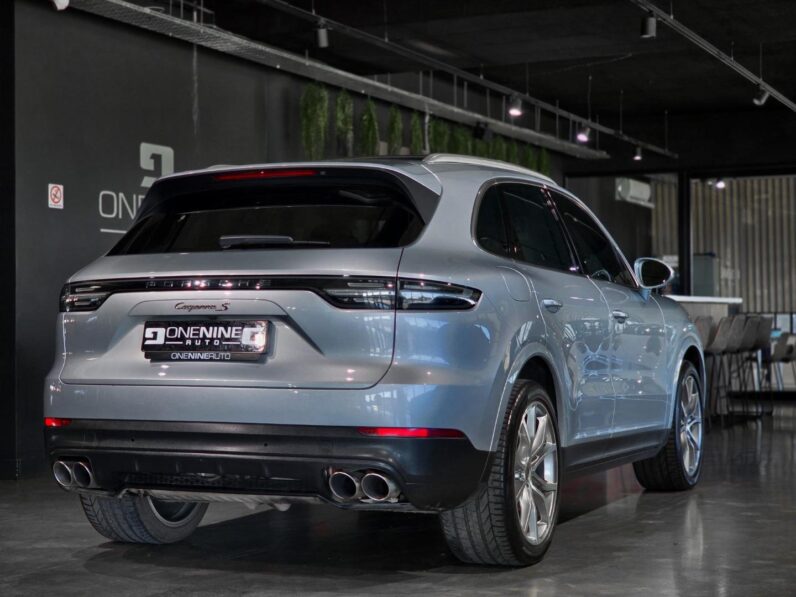 
								2018 Porsche Cayenne S full									