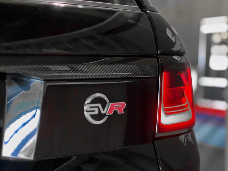 
								2020 Land Rover Range Rover Sport SVR Carbon Edition full									