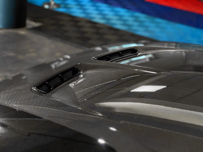 
								2020 Land Rover Range Rover Sport SVR Carbon Edition full									