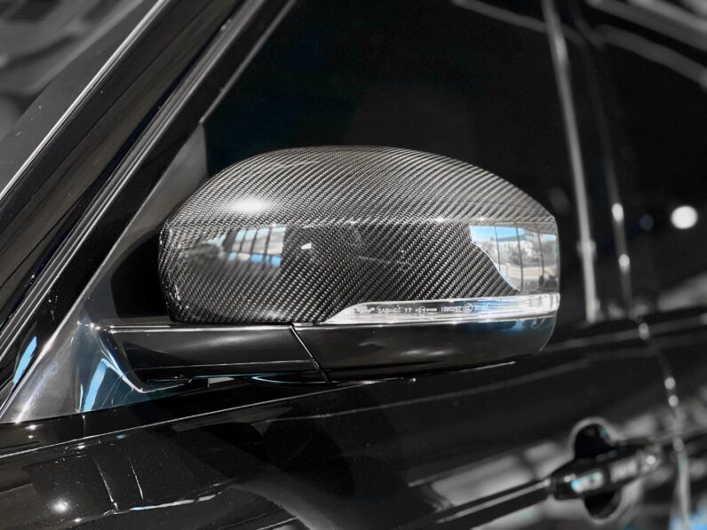 
								2020 Land Rover Range Rover Sport SVR Carbon Edition full									