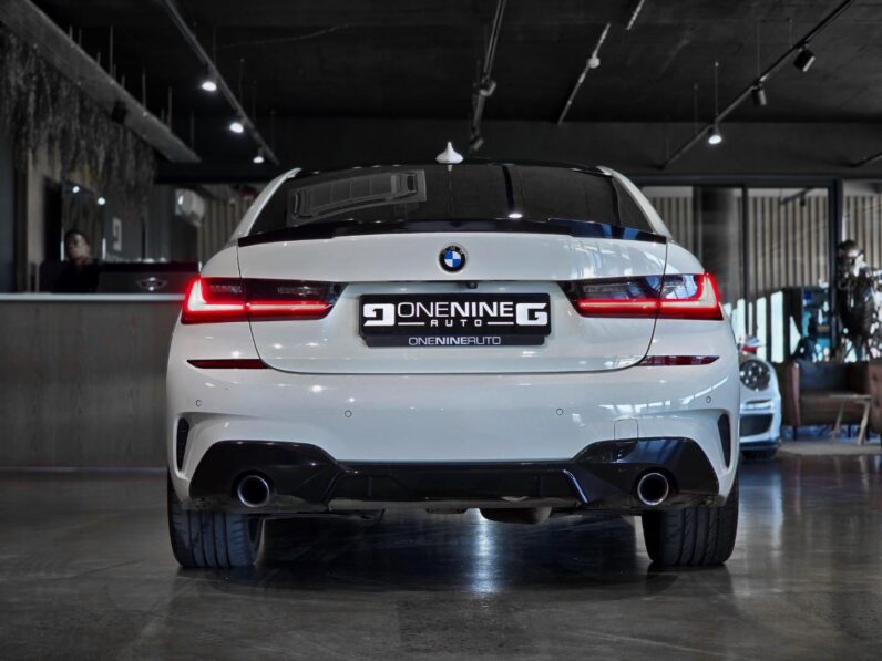 
								2019 BMW 3 Series 330d M Sport full									