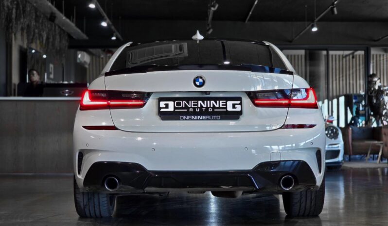 
								2019 BMW 3 Series 330d M Sport full									