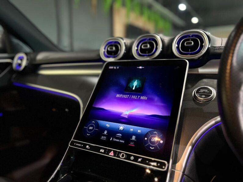 
								2023 Mercedes-Benz C-Class C200 AMG Line full									