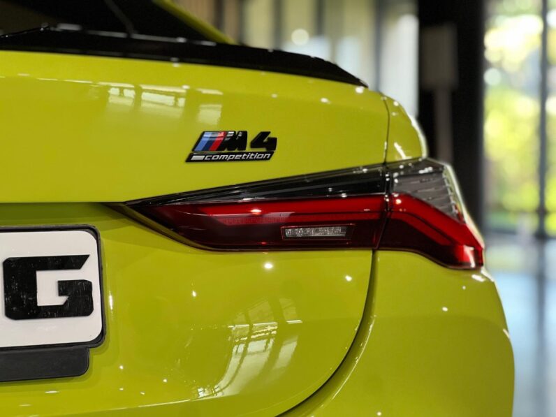 
								2021 BMW M4 Competition Coupe full									