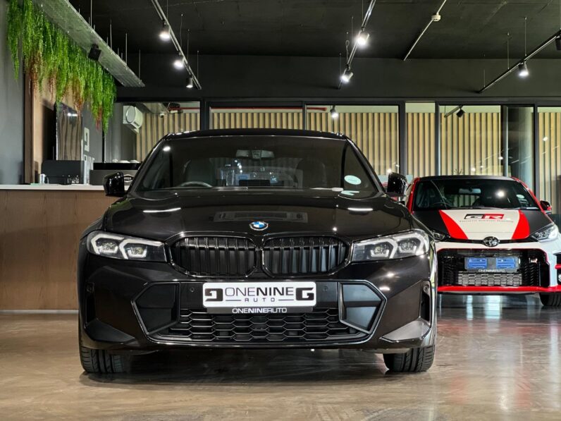 
								2022 BMW 3 Series 330i M Sport full									