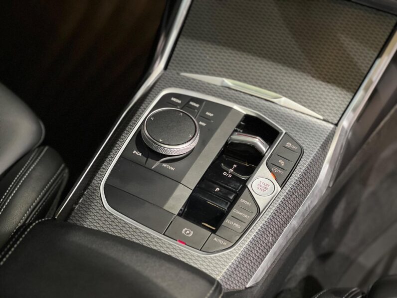 
								2022 BMW 3 Series 330i M Sport full									