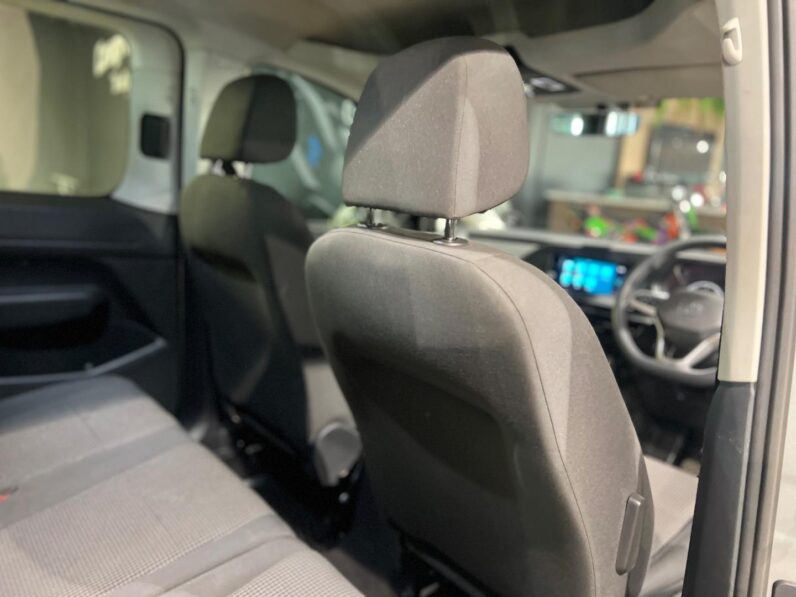 
								2022 Volkswagen Caddy Kombi 2.0TDI full									