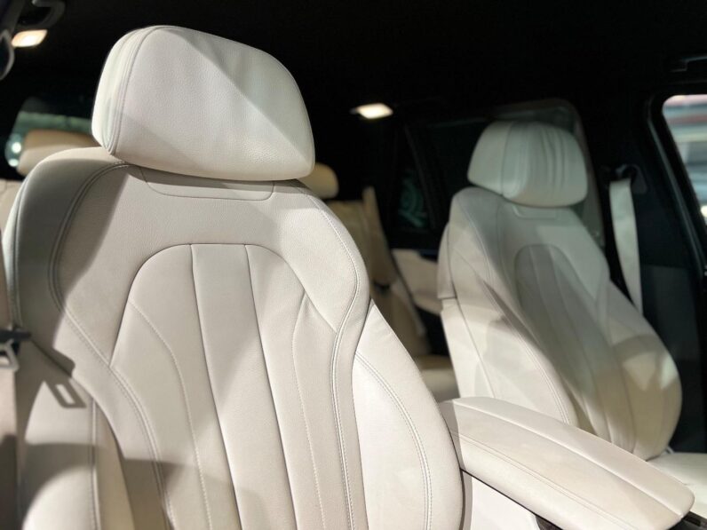 
								2018 BMW X5 xDrive50i Exterior Design Pure Experience full									