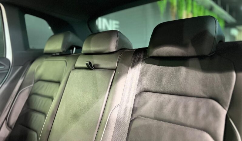 
								2018 Volkswagen Tiguan 2.0TSI 4Motion Highline R-Line full									