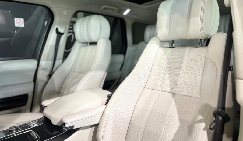 
								2014 Land Rover Range Rover Vogue SE Supercharged full									