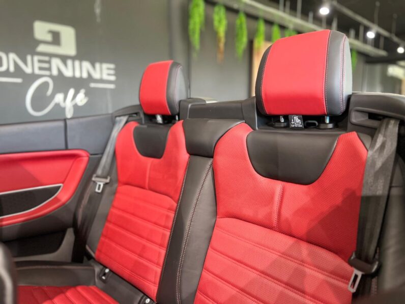 
								2017 Land Rover Range Rover Evoque Convertible HSE Dynamic Si4 full									