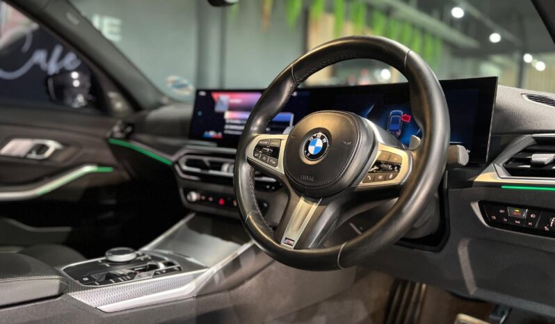 
								2022 BMW 3 Series 330i M Sport full									