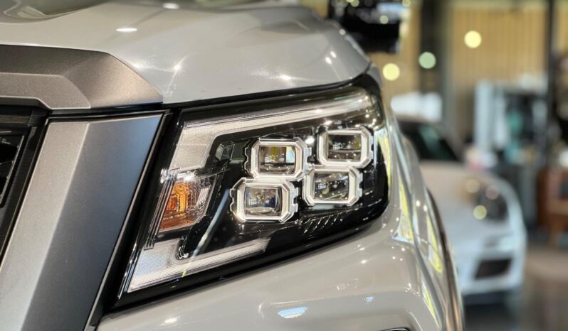 
								2023 Nissan Navara 2.5DDTi Double Cab PRO-2X full									