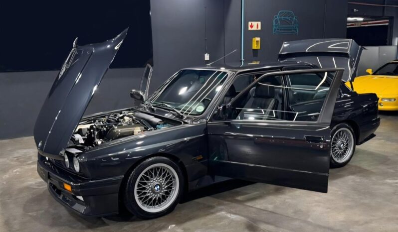 
								1989 BMW M3 E30 Coupe full									