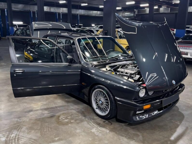 
								1989 BMW M3 E30 Coupe full									